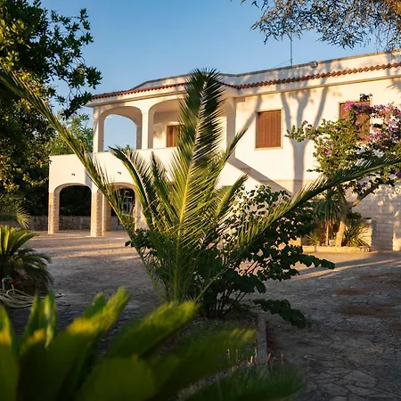 Cinque Pini Villa