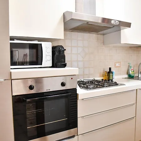 Cinque Pini لوكوروتوندو